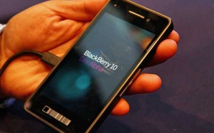 BlackBerry 10 OS, BB10 Operating System, BlackBerry 10 Dev Alpha device